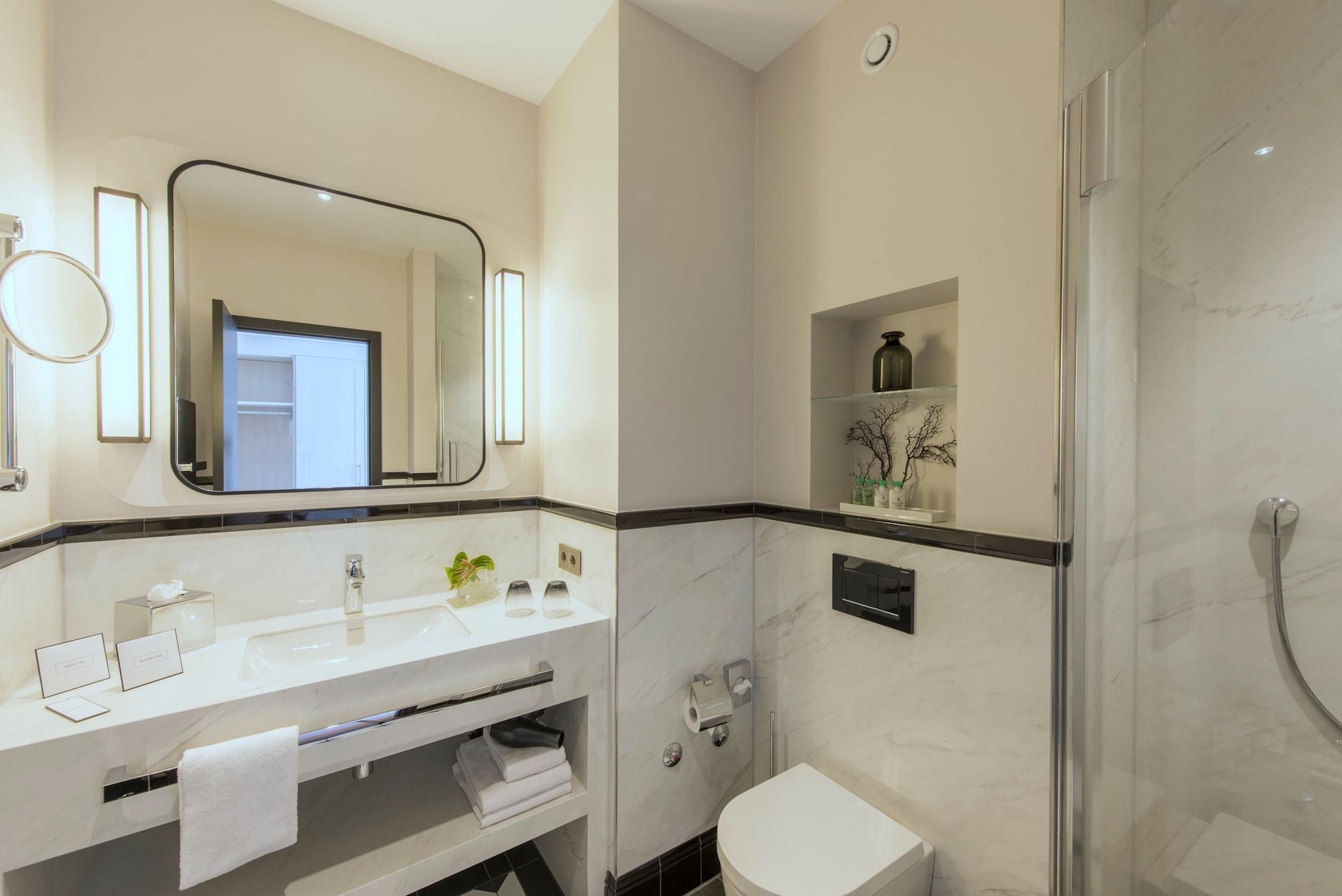 Hotel Am Leuchtturm Росток Экстерьер фото