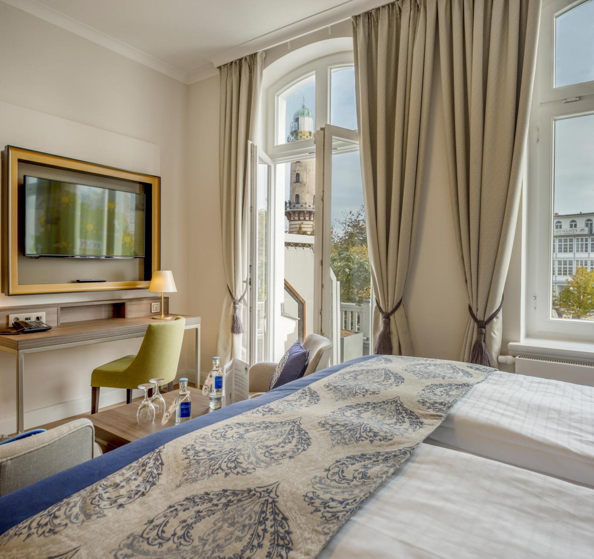 Hotel Am Leuchtturm Росток Экстерьер фото