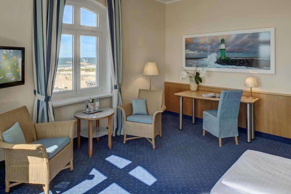 Hotel Am Leuchtturm Росток Экстерьер фото