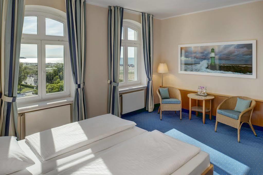 Hotel Am Leuchtturm Росток Экстерьер фото