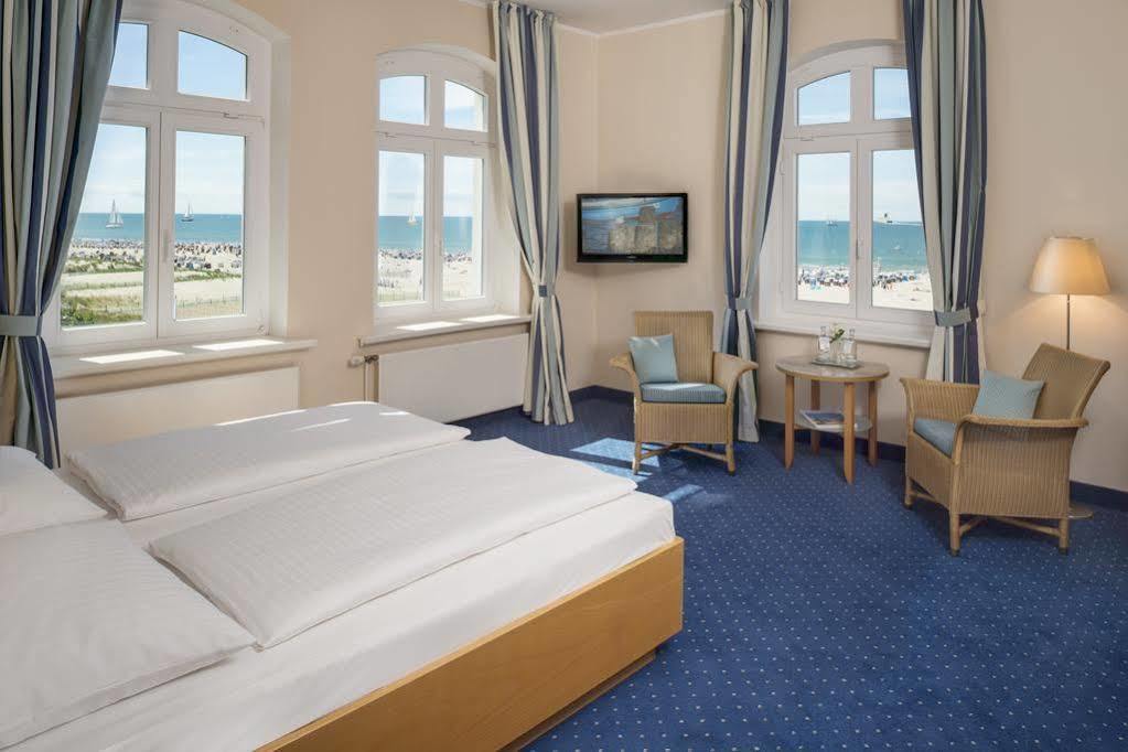 Hotel Am Leuchtturm Росток Экстерьер фото