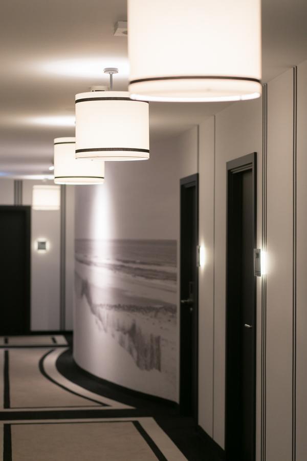 Hotel Am Leuchtturm Росток Экстерьер фото
