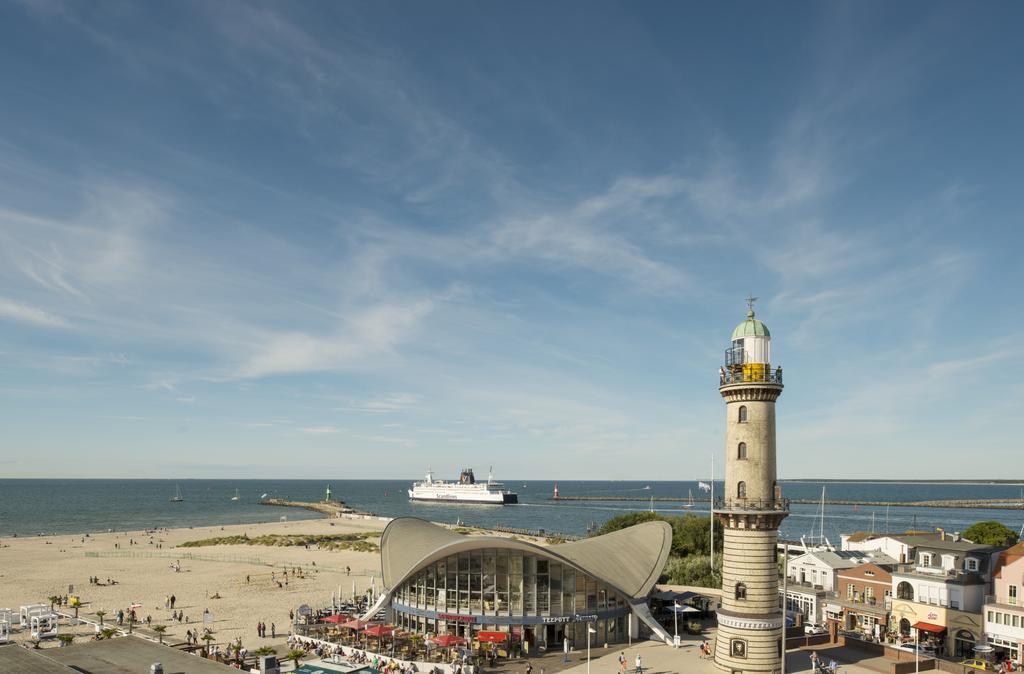 Hotel Am Leuchtturm Росток Экстерьер фото